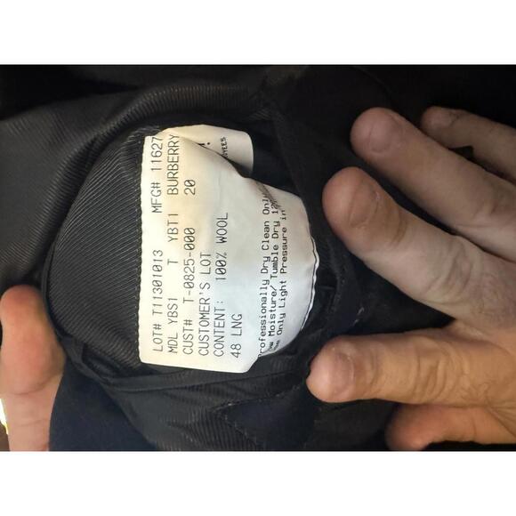 Burberry Men’s Small Window Pane 100% Wool Suit 2 Button Sz. 48L - Picture 6 of 9